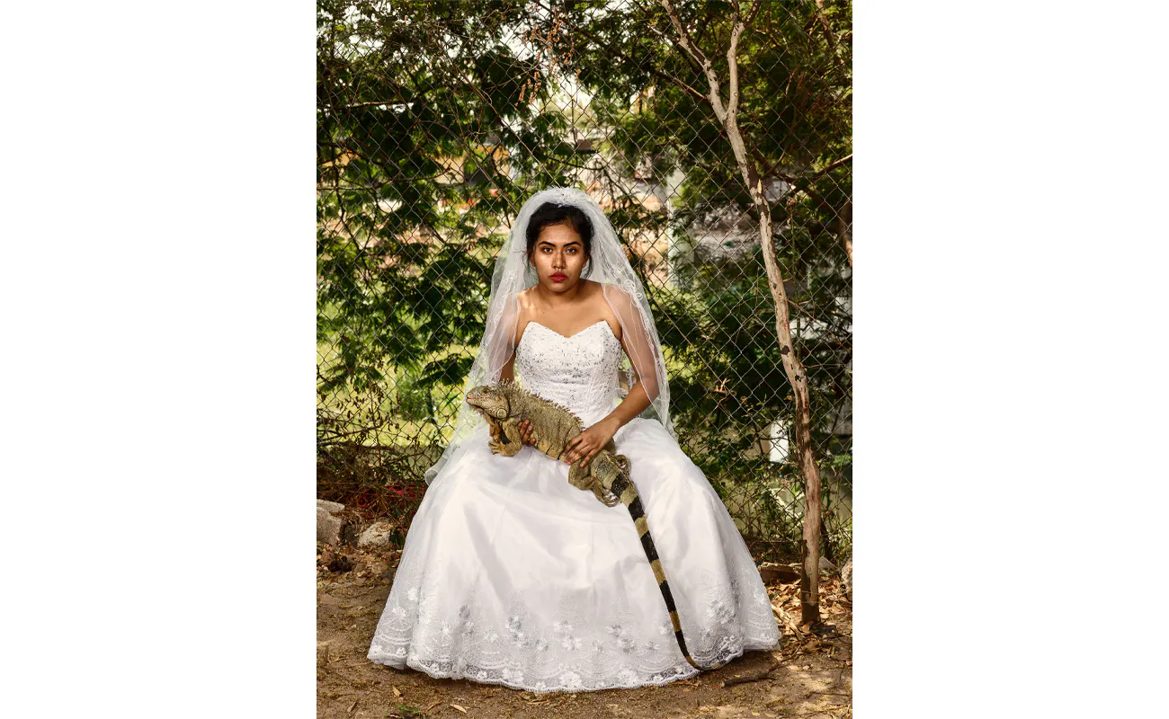 The Wedding Gift, Junchitán de Zaragoza, 2018 © Pieter Hugo cortesía de Huxley Parlour Gallery