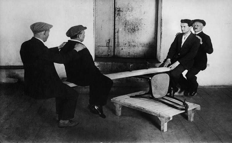 Demonstration to prove the solidity of Thonet chairs (Gebrüder Thonet). Photo public domain