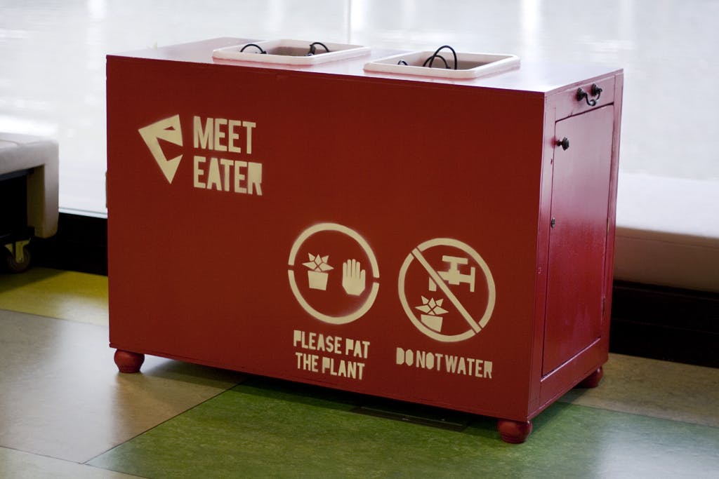 Meet Eater Installation