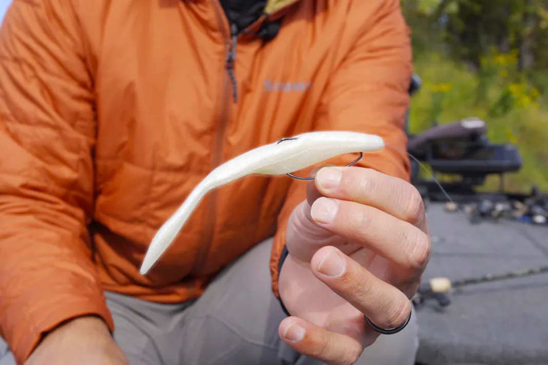 How to Rig a Soft Jerkbait with Bob Downey | Bass Utopia