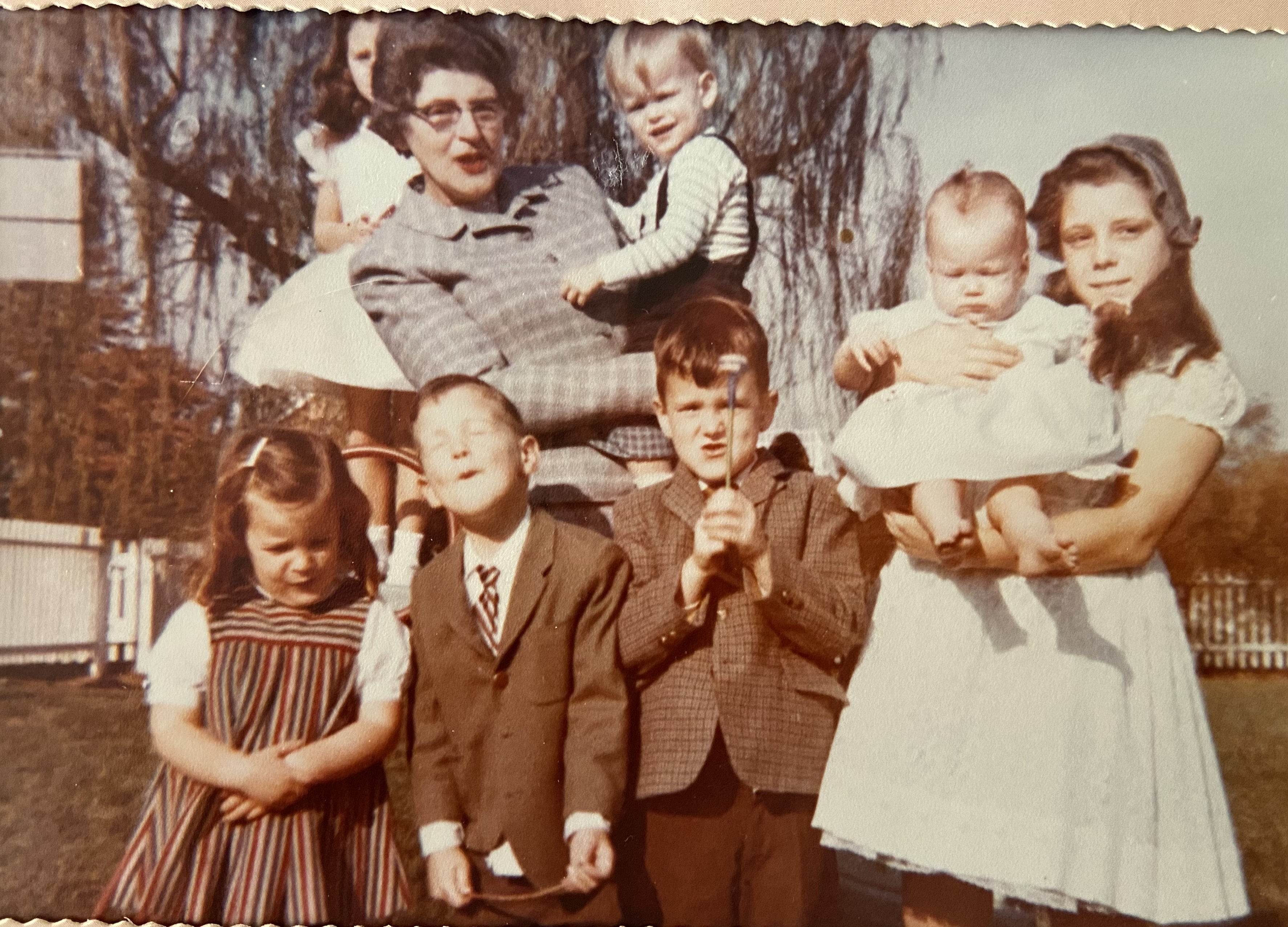 Kathy, Mom Mom, Andy, Mary Jo, Michael, Larry, Nancy, Kathy Fabrizi