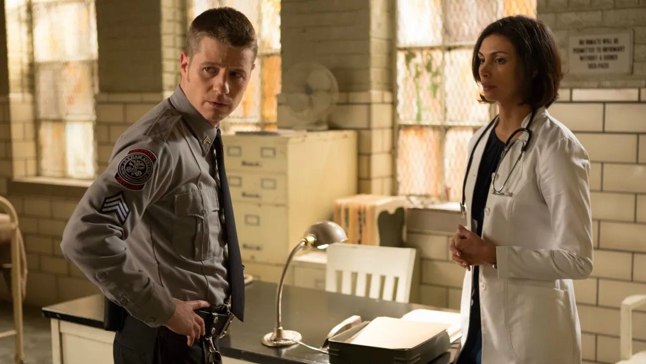 Morena Baccarin dans la Série Gotham