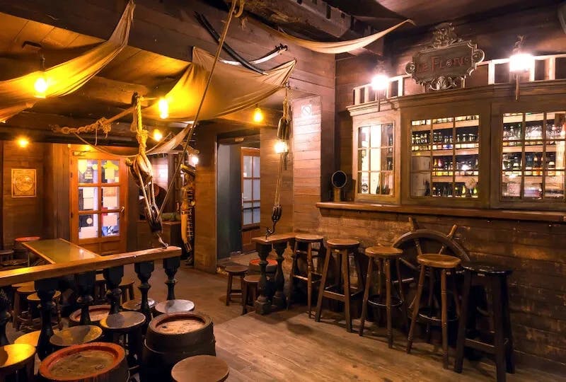 Bar à thème à Paris