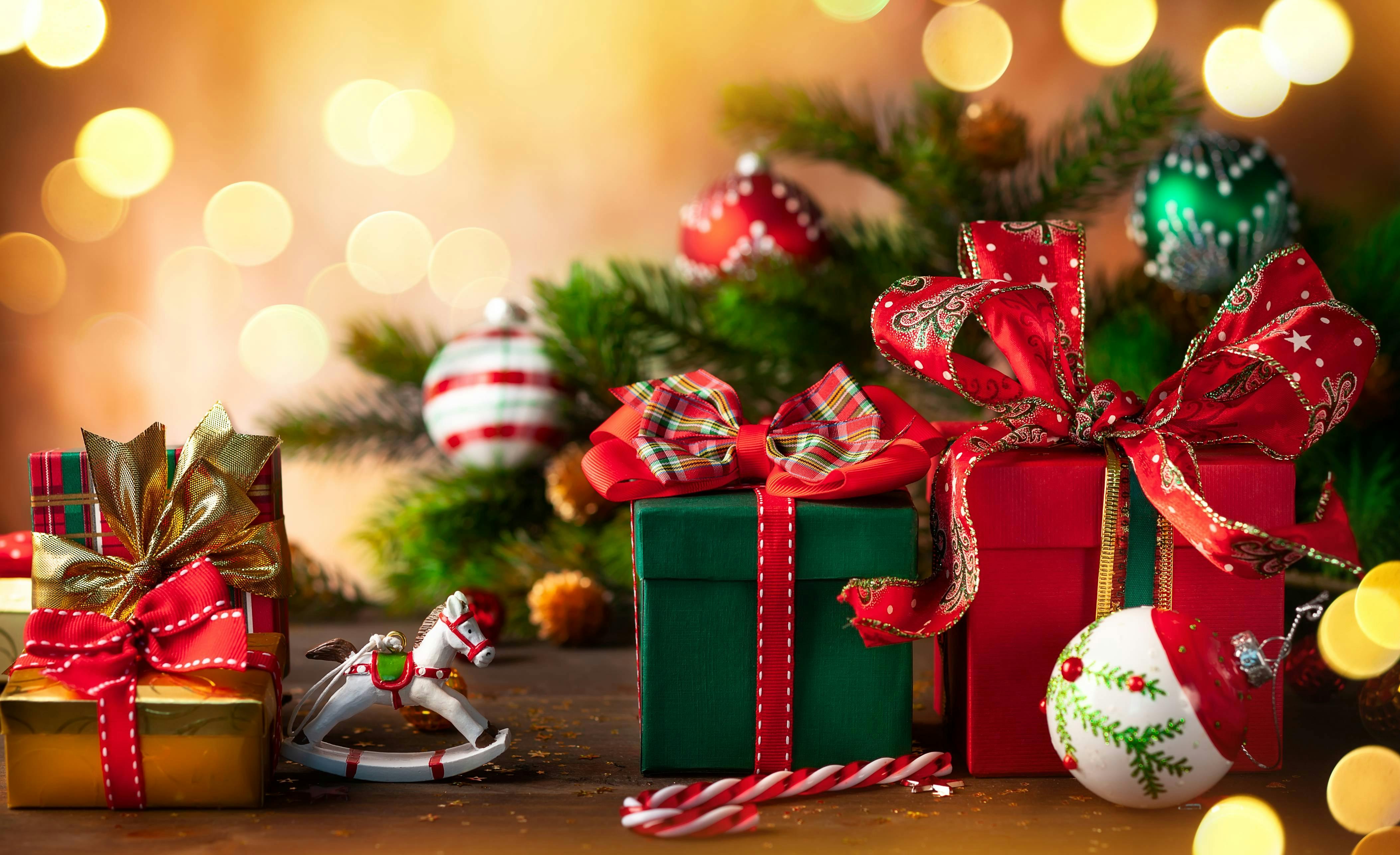 Arbre de Noel chez Batman Escape