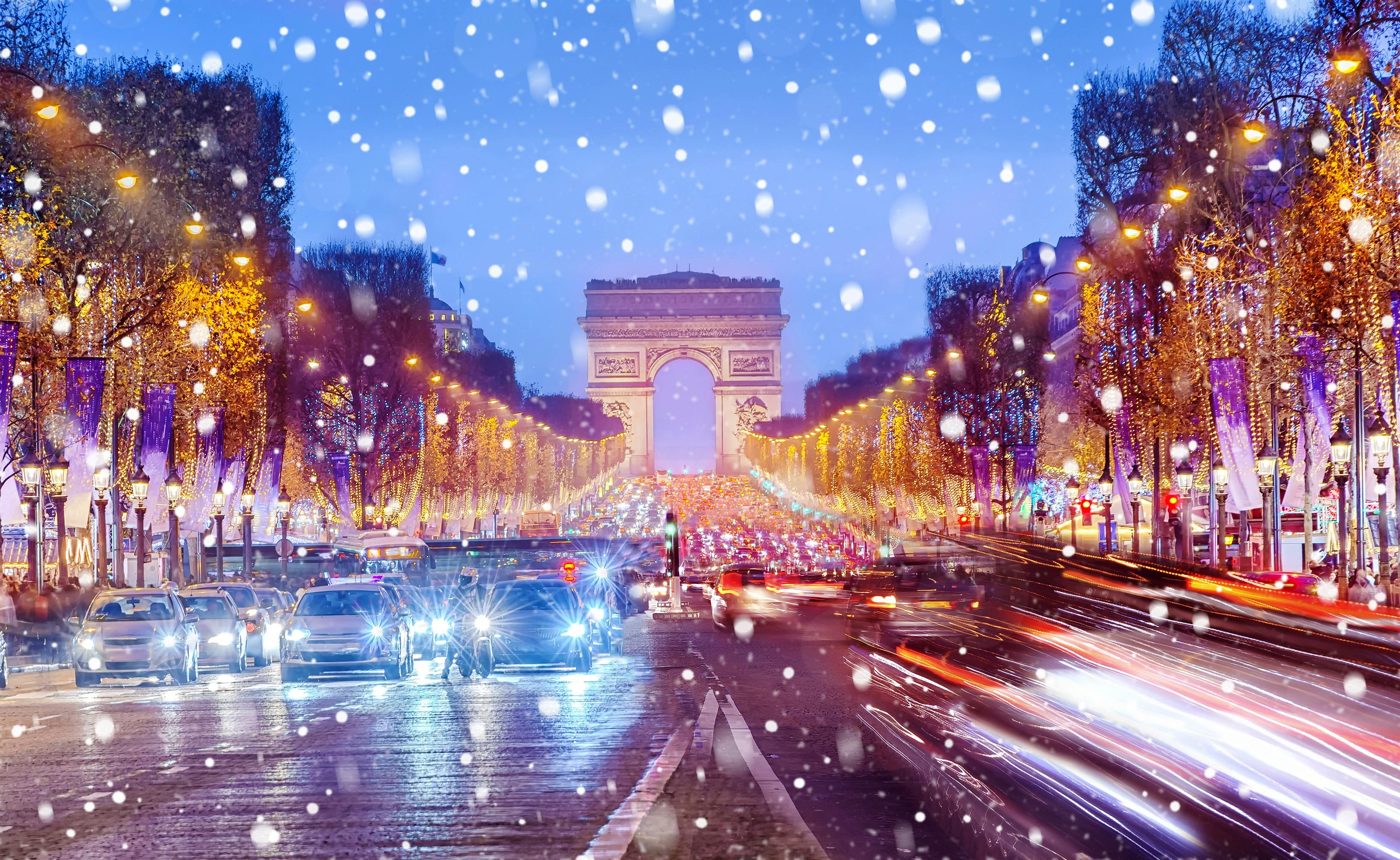 Promenade à Noël sur les Champs Elysées