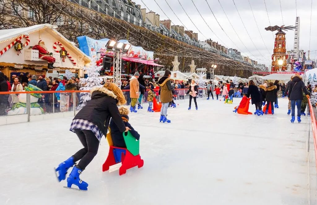 Patinoire Noël à Paris