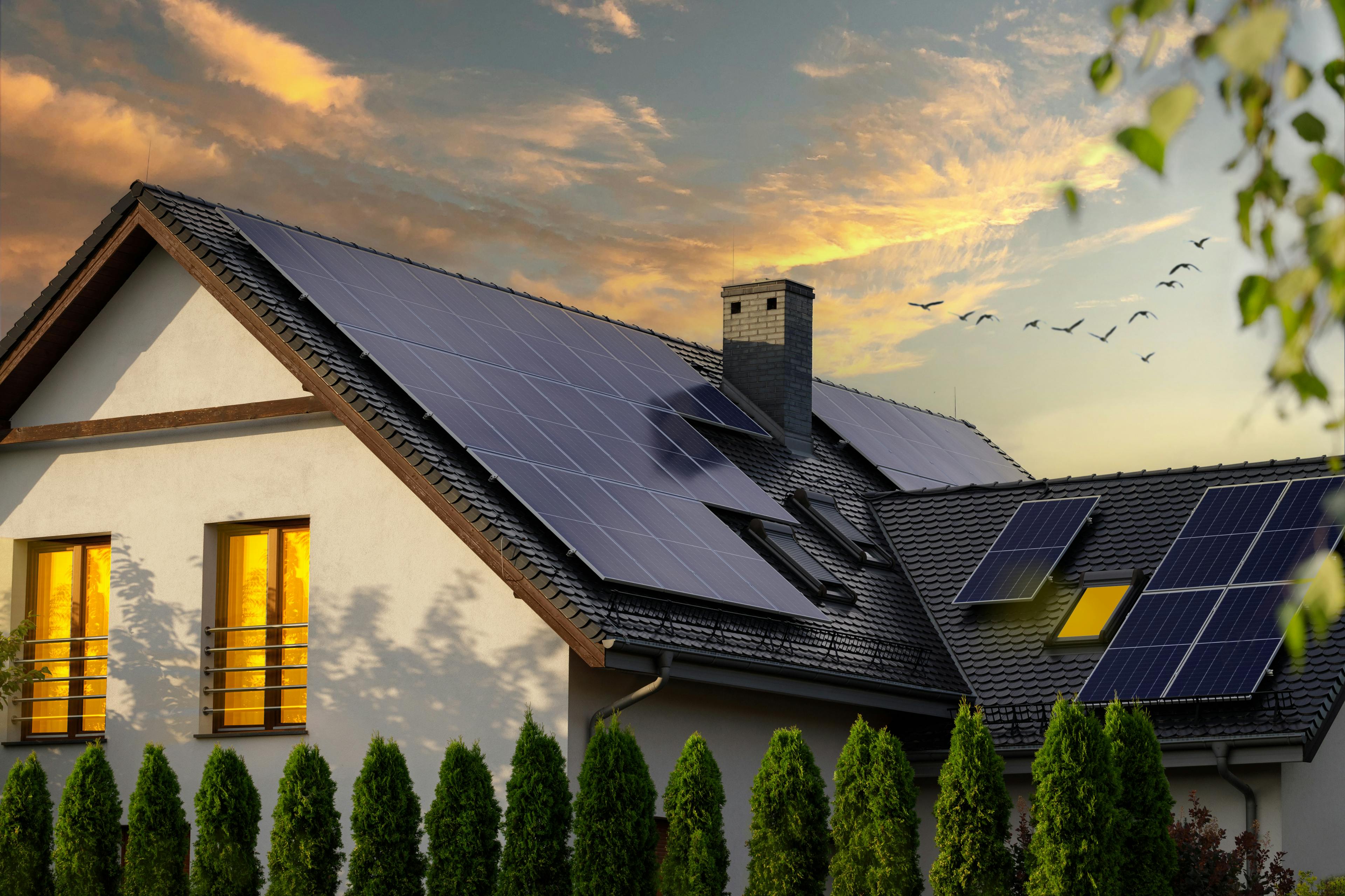 Dach mit Solaranlage