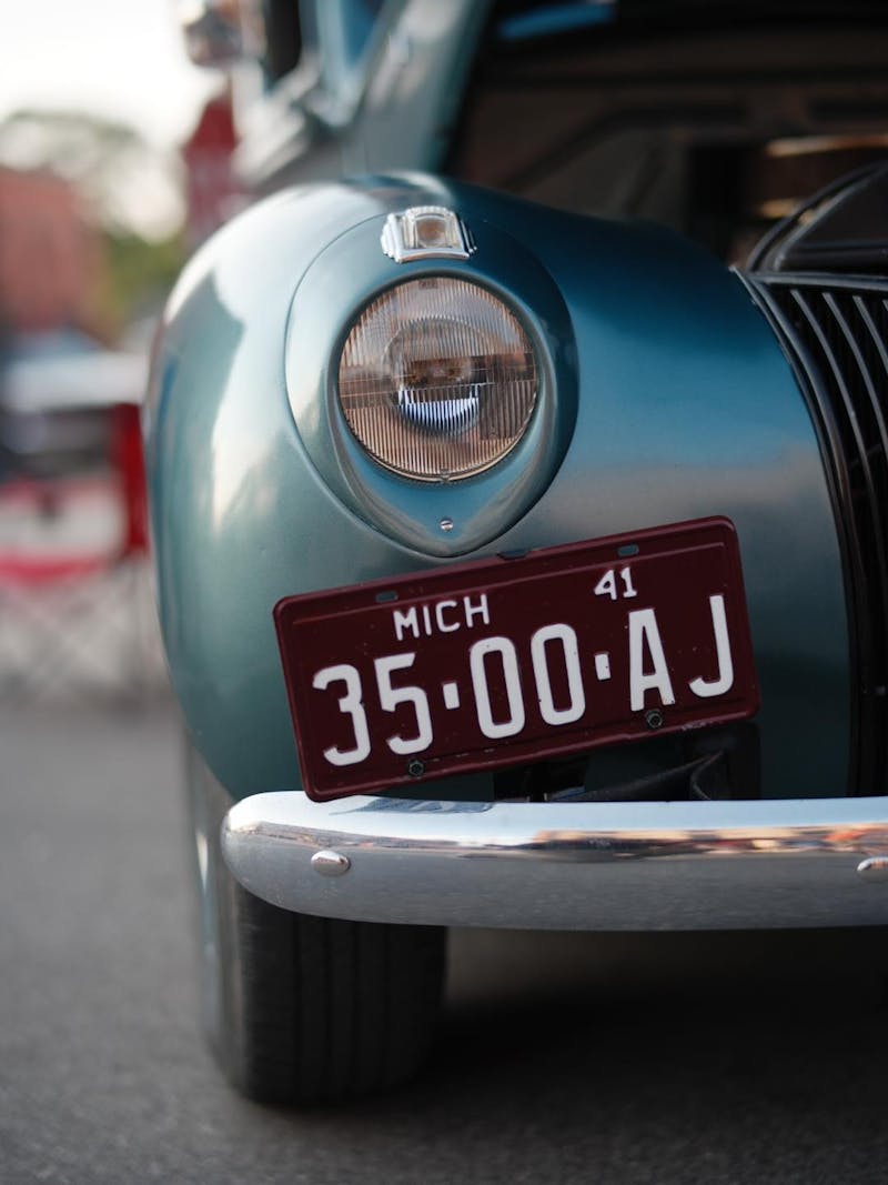 Bay City's Cool City Car Cruz