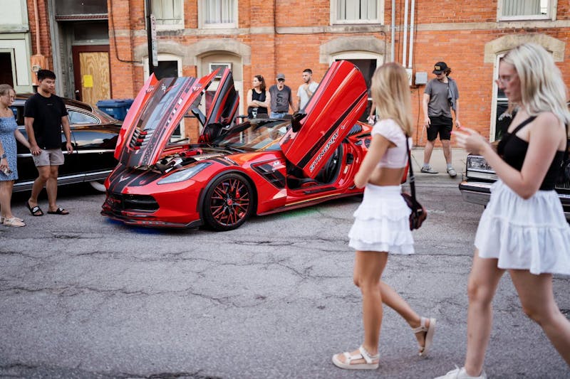 Bay City's Cool City Car Cruz