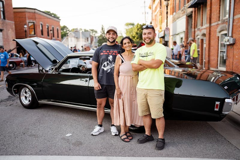 Bay City's Cool City Car Cruz