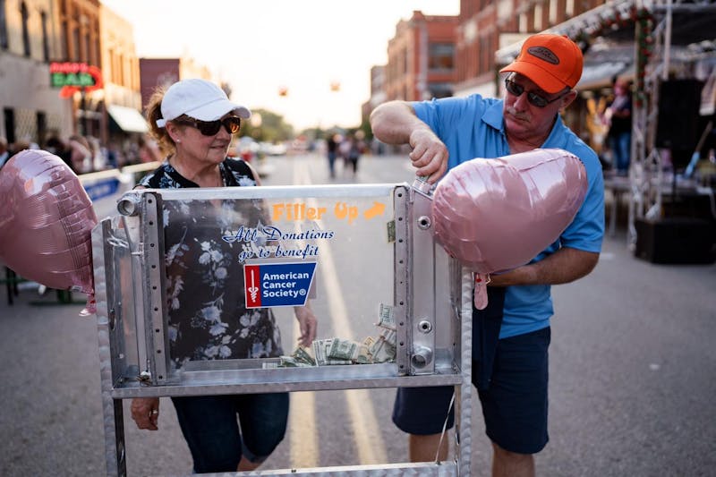 Bay City's Cool City Car Cruz