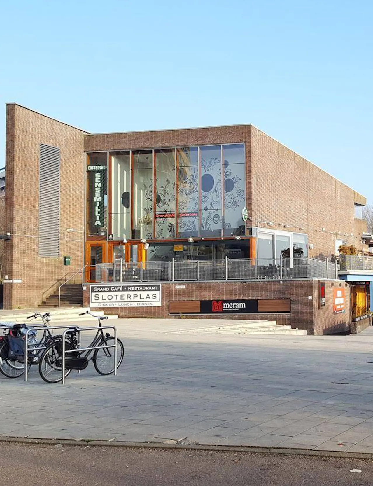 Coffeeshop La Tertulia buiten