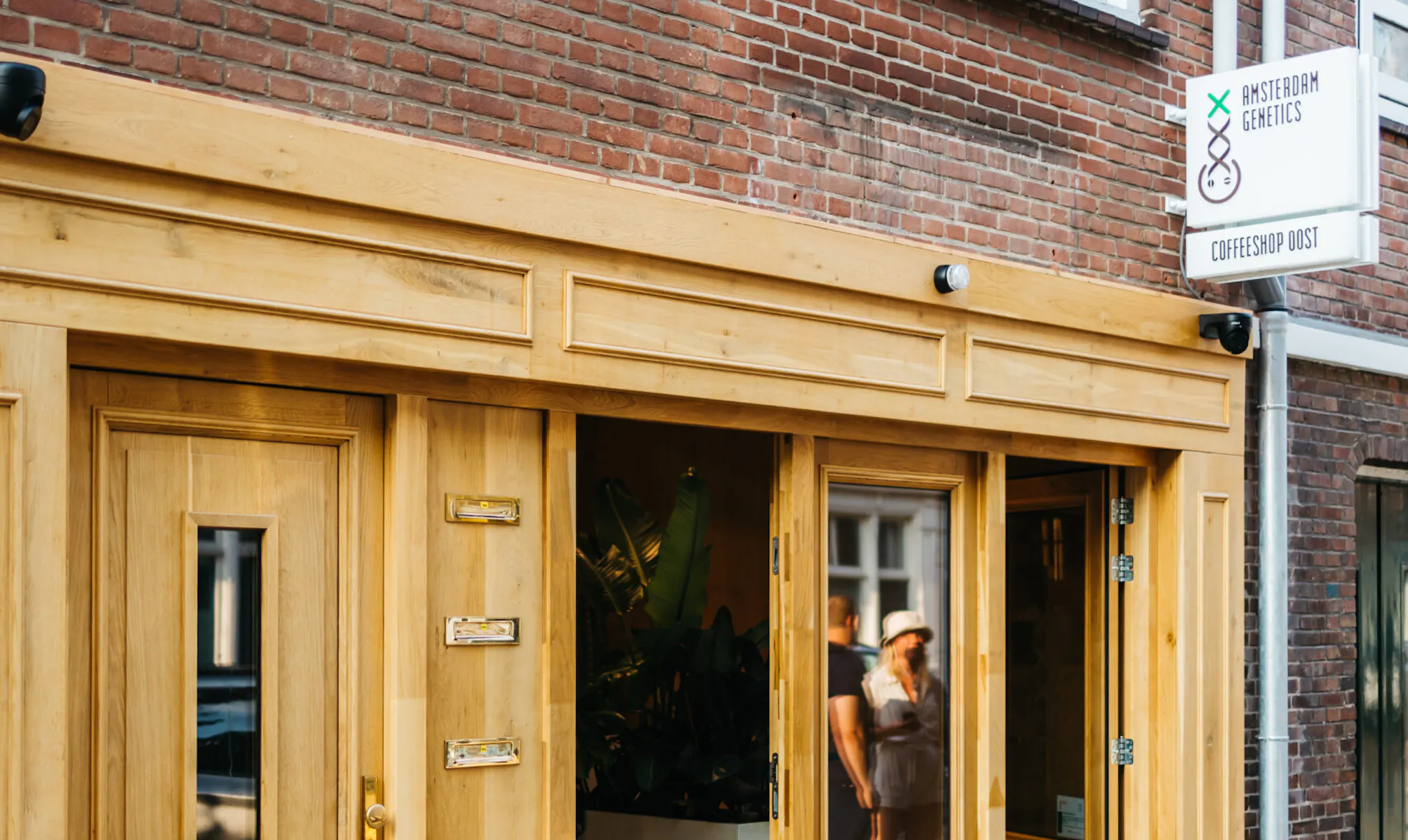 Coffeeshop Oost buiten