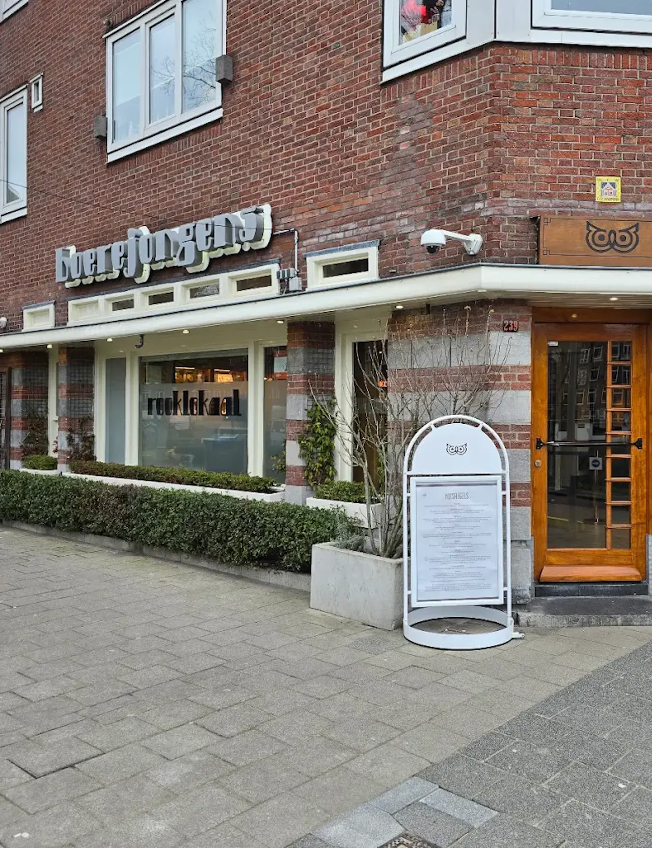 Coffeeshop Boerejongens buiten