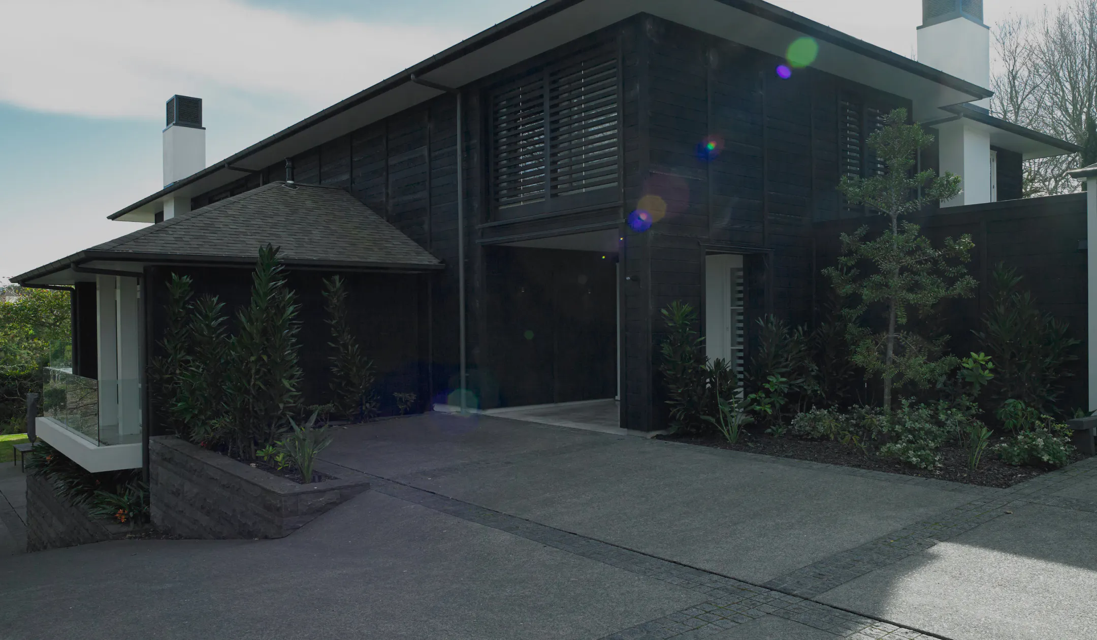 https://images.prismic.io/bct-website/5d7ec938-81a0-48b2-a2a5-9ded428bf7ef_BCT_Remuera_House01.jpg?auto=compress,format