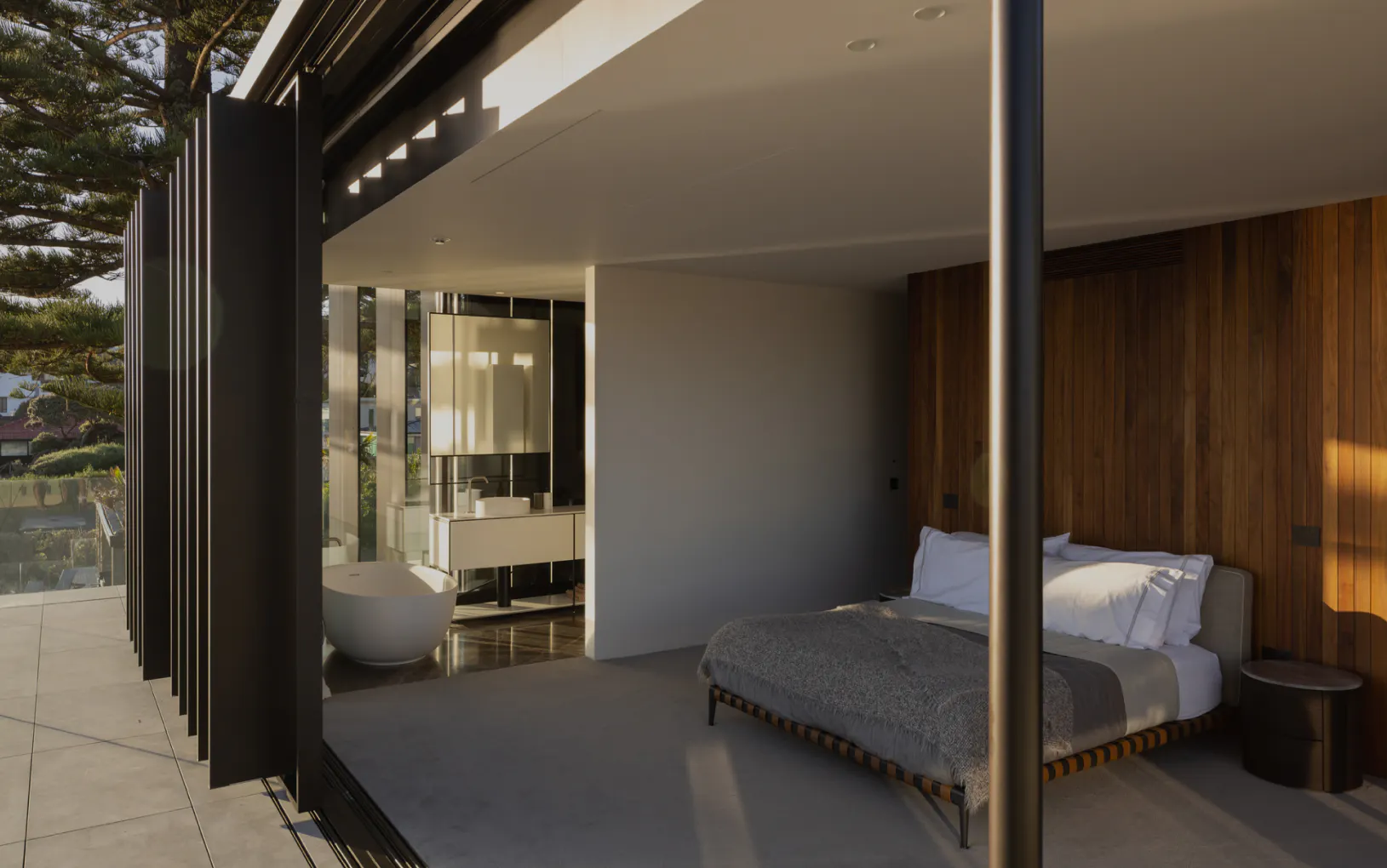 https://images.prismic.io/bct-website/6567d8dc531ac2845a257c1d_BCT_Mairangi_Bay_House32.jpg?auto=format,compress