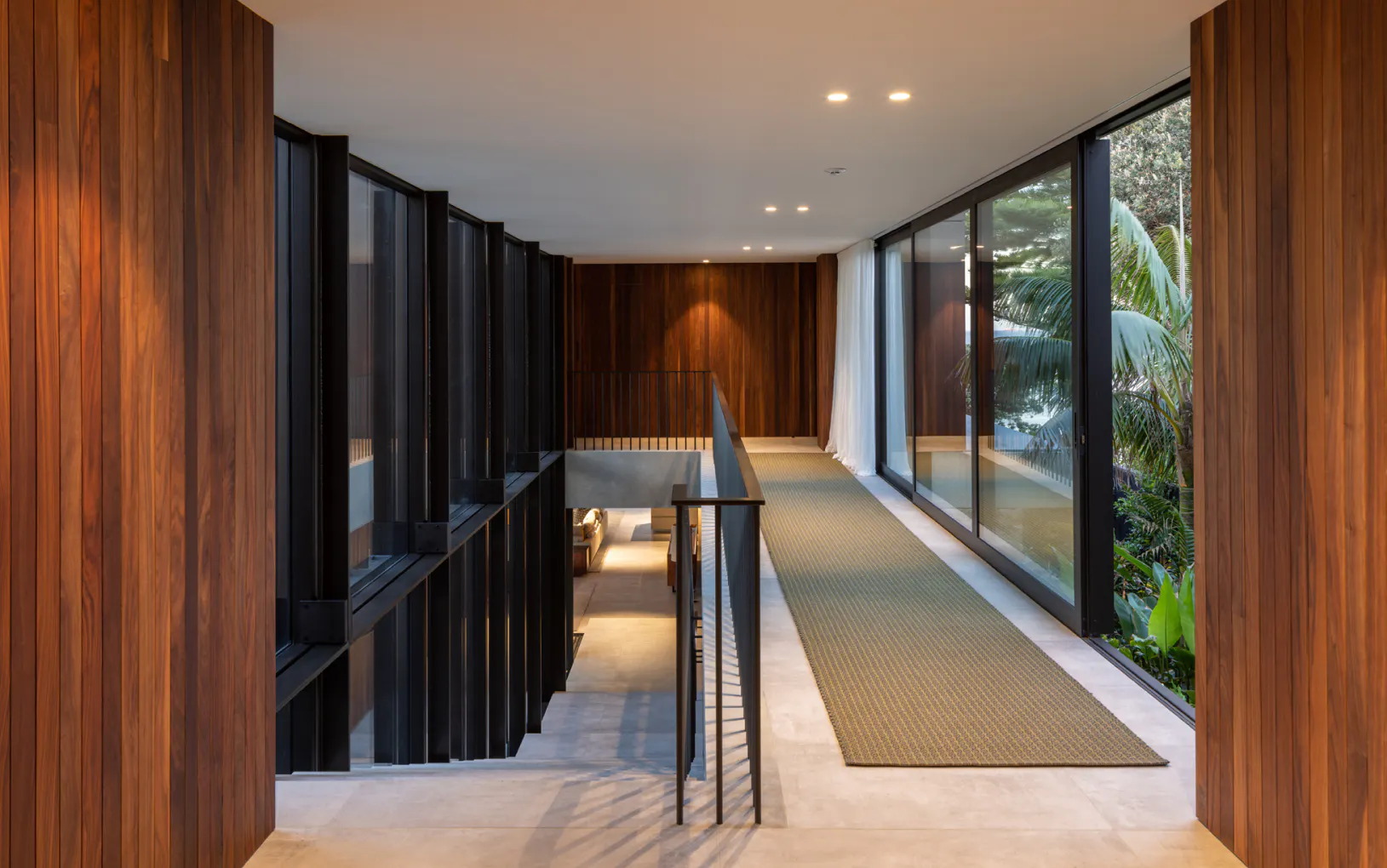 https://images.prismic.io/bct-website/72aaa3cb-aed9-45c0-b0f5-1a1c477489dc_BCT_Mairangi_Bay_House28.jpg?auto=compress,format