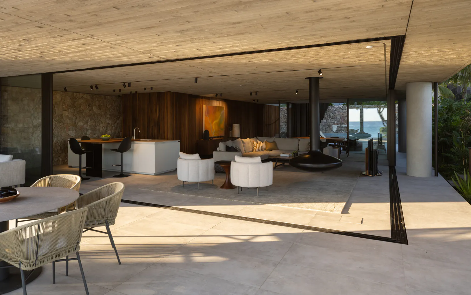 https://images.prismic.io/bct-website/ade371ee-5c21-4bcc-bbd7-0a91c59cef2a_BCT_Mairangi_Bay_House07.jpg?auto=compress,format