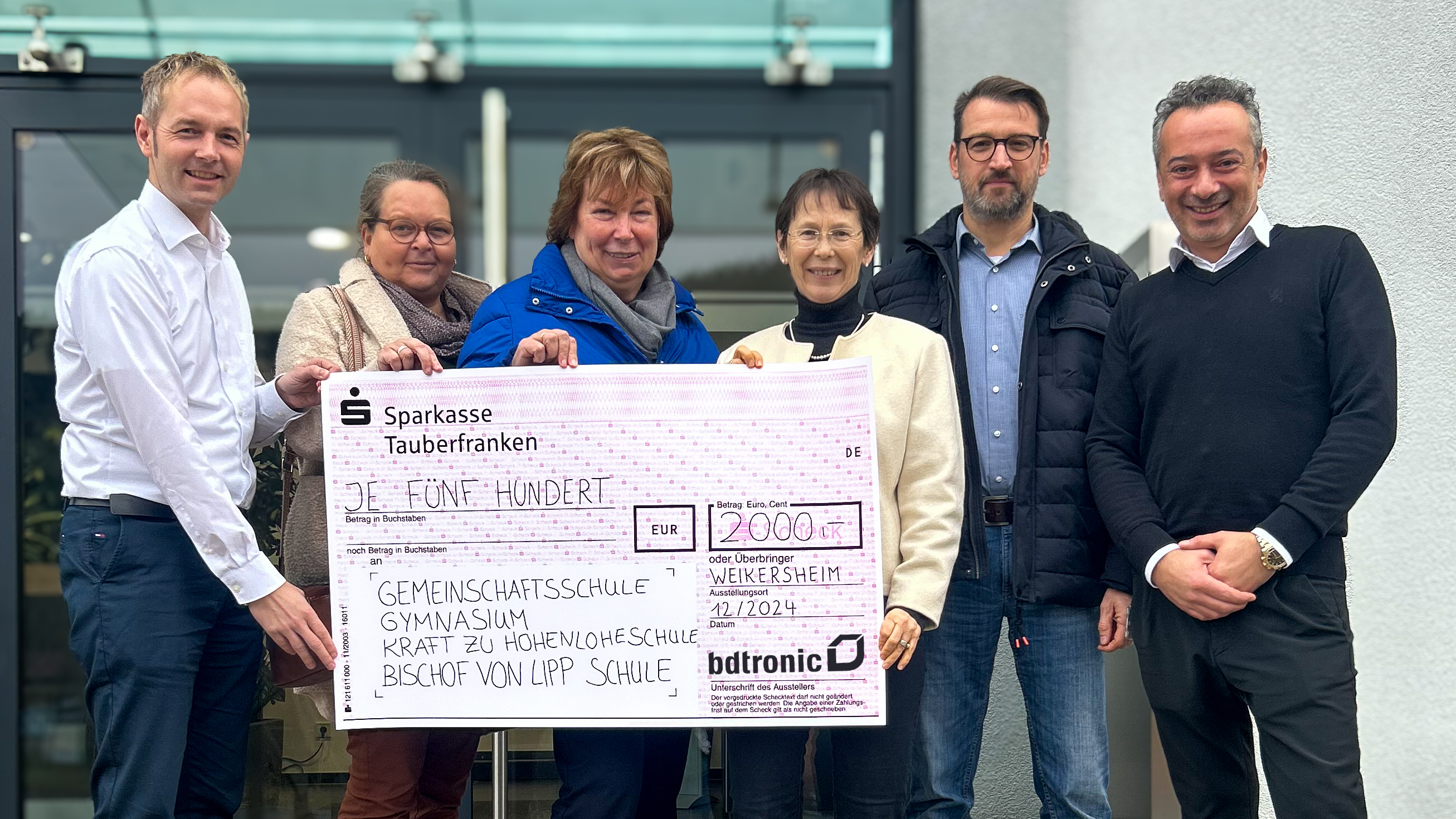 Weikersheimer Schulen erhalten Weihnachtsspende von bdtronic