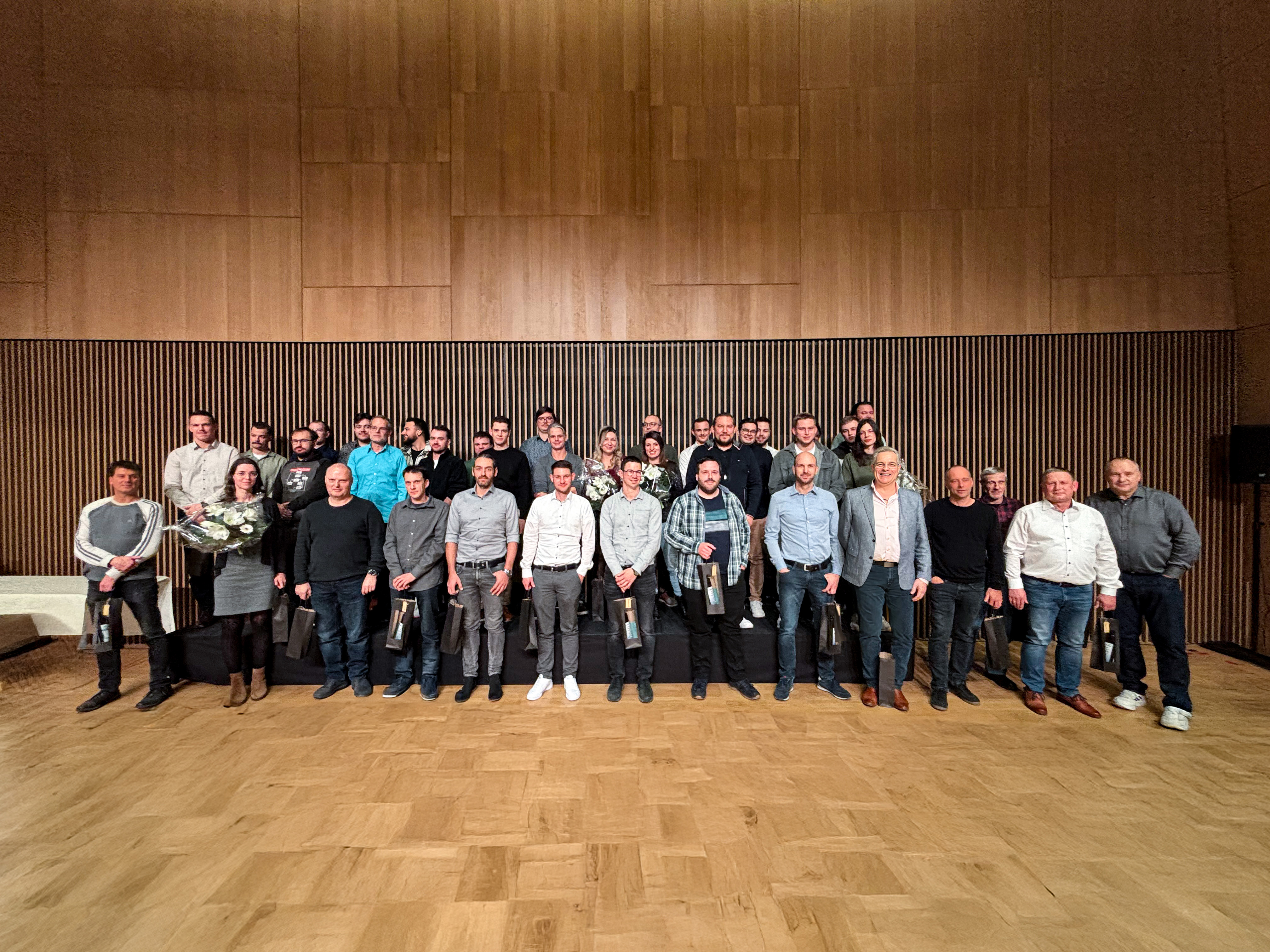 Gruppenfoto der Betriebsjubilare 2024