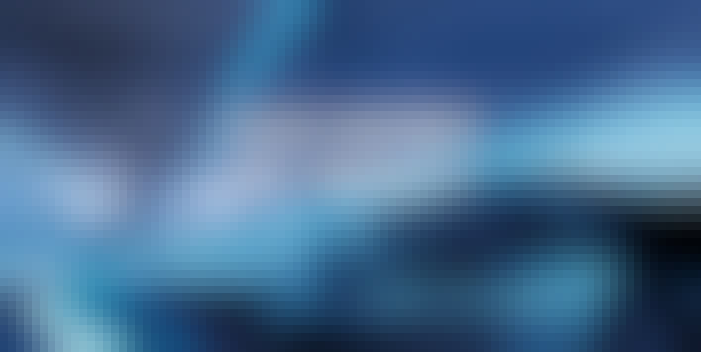 3D-Visualisierung eines Fahrzeugs vor einer futuristischen Skyline mit dem Slogan "Your partner in e-mobility"