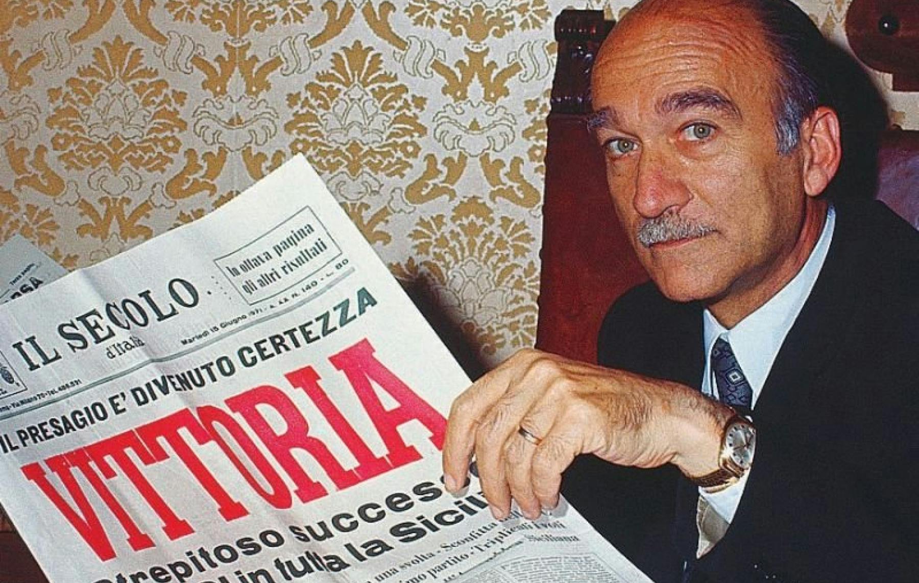 Almirante legge il Secolo