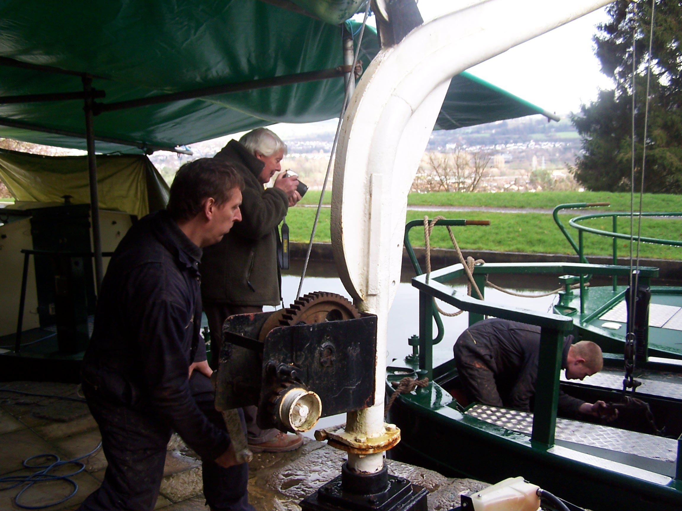 beacon park boats founder alasdair kirkpatrick with his father aidan