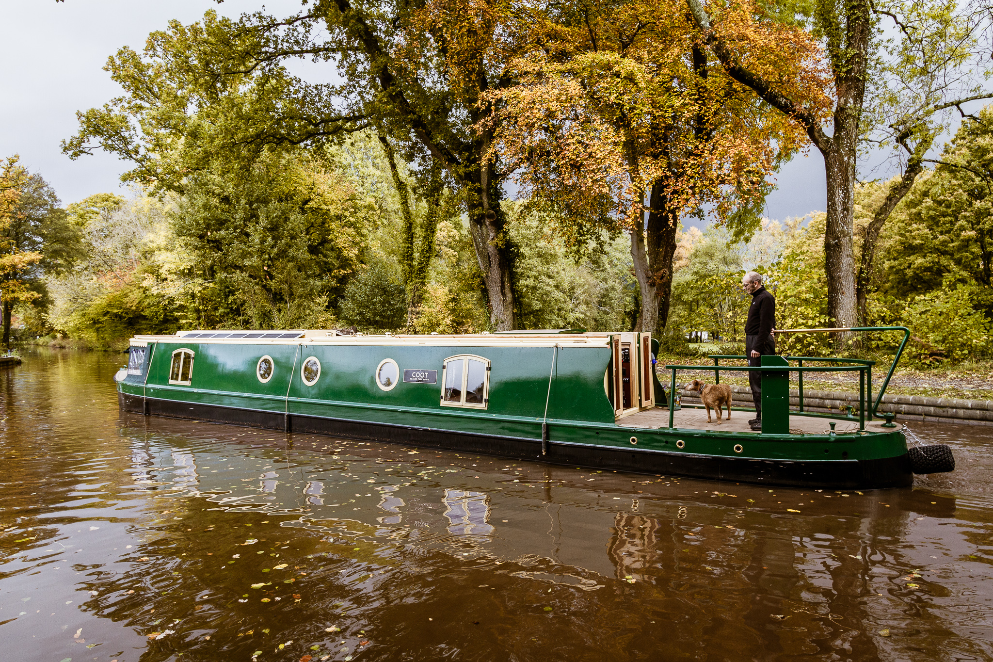beacon park boat coot on the mon and brec canal