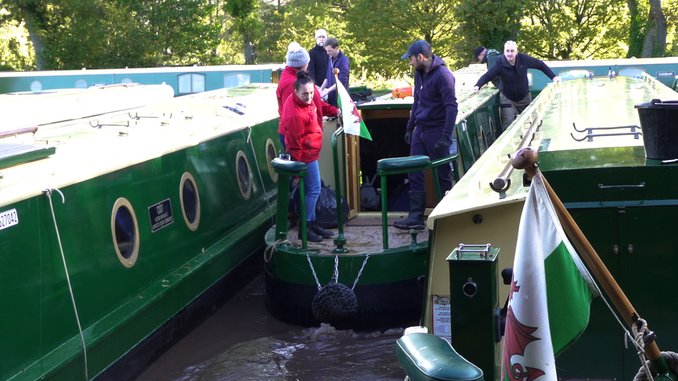 guests on a beacon park boat