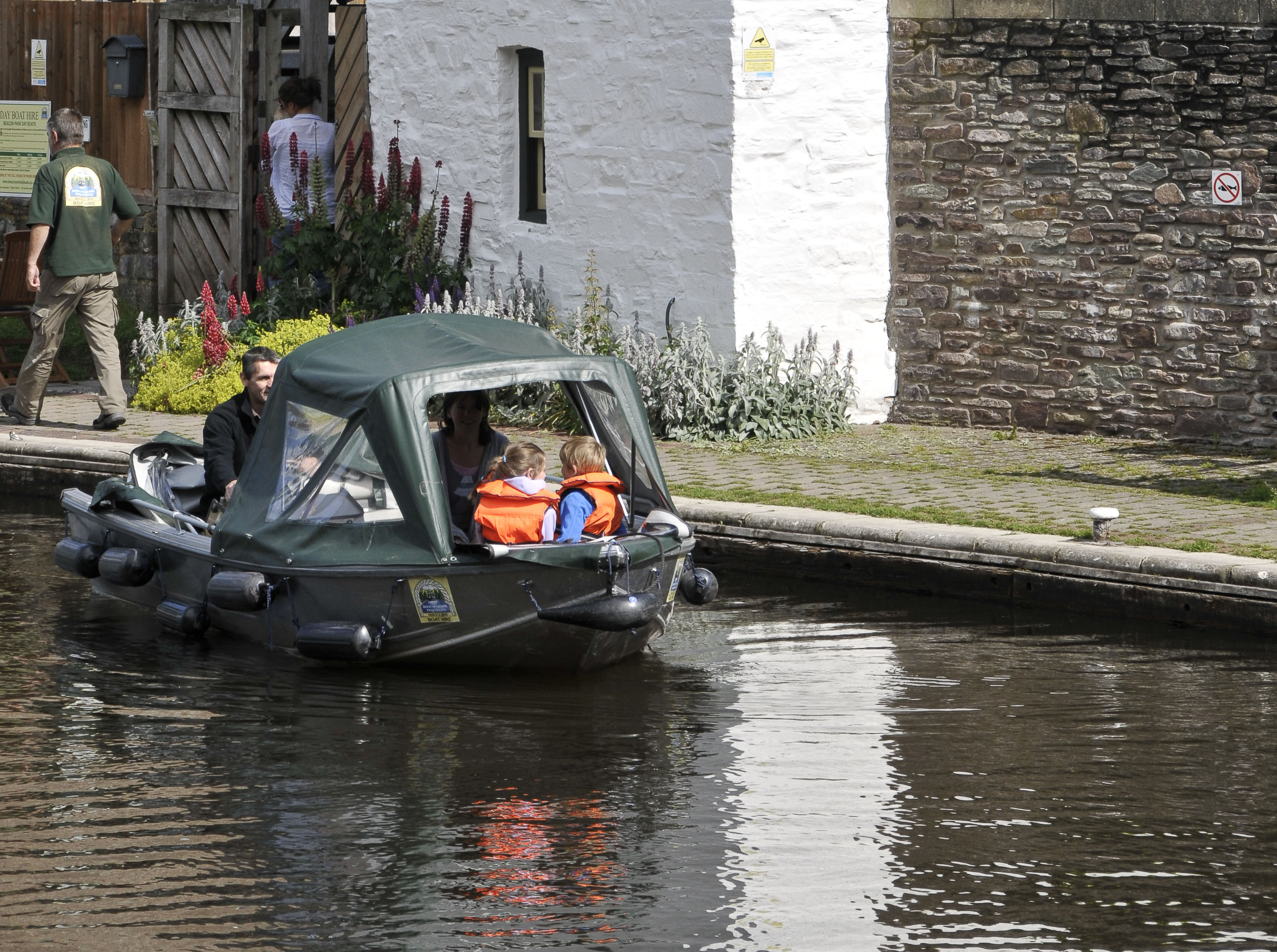 beacon park day boat on the mon and brec canal