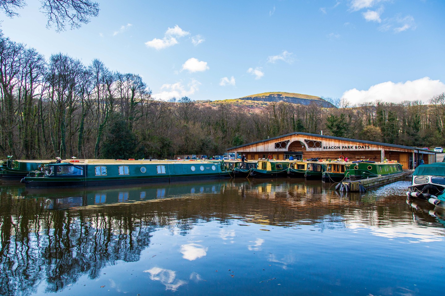 llangattock wharf, beacon park boats base