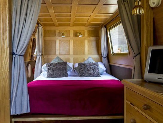 bedroom interior of a beacon park boat