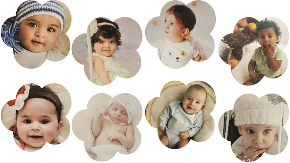 De gezichten van acht van de baby's die Sharon door de jaren heen heeft gered, elk in een bloemvormig lijstje.