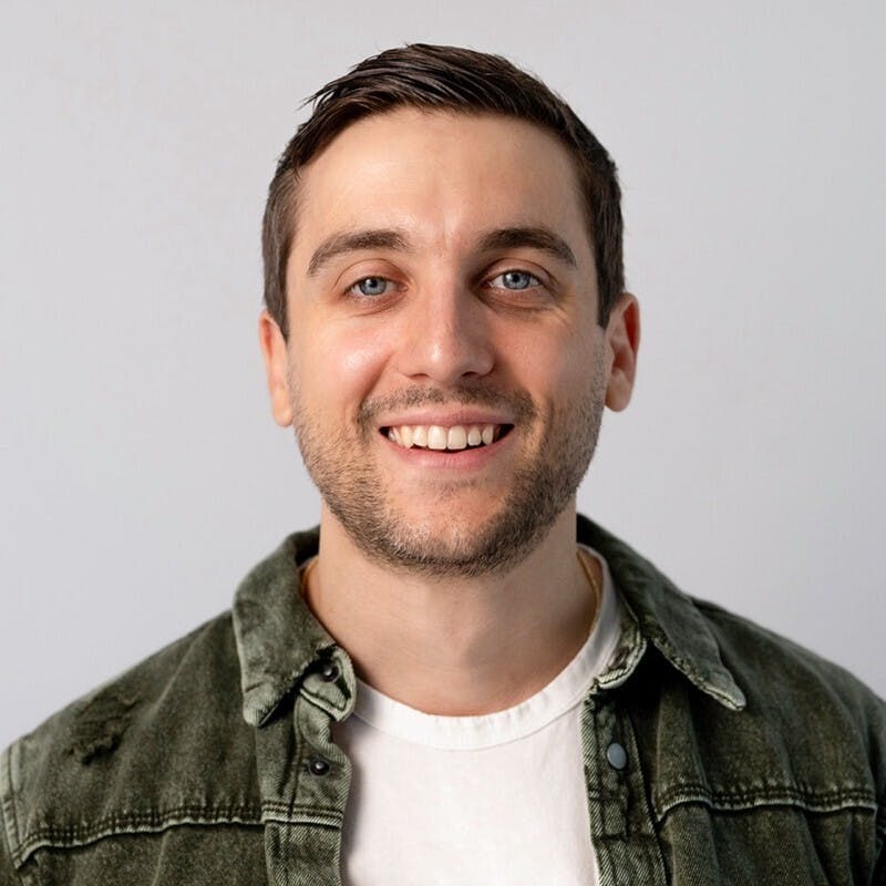 Nicolas Cole