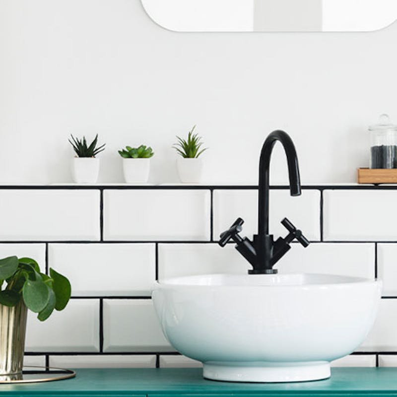 Wie Sie Ihr Badezimmer mit Pflanzen dekorieren