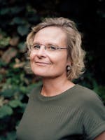 Karin Bruynesteyn, Arts- therapeut & counselor