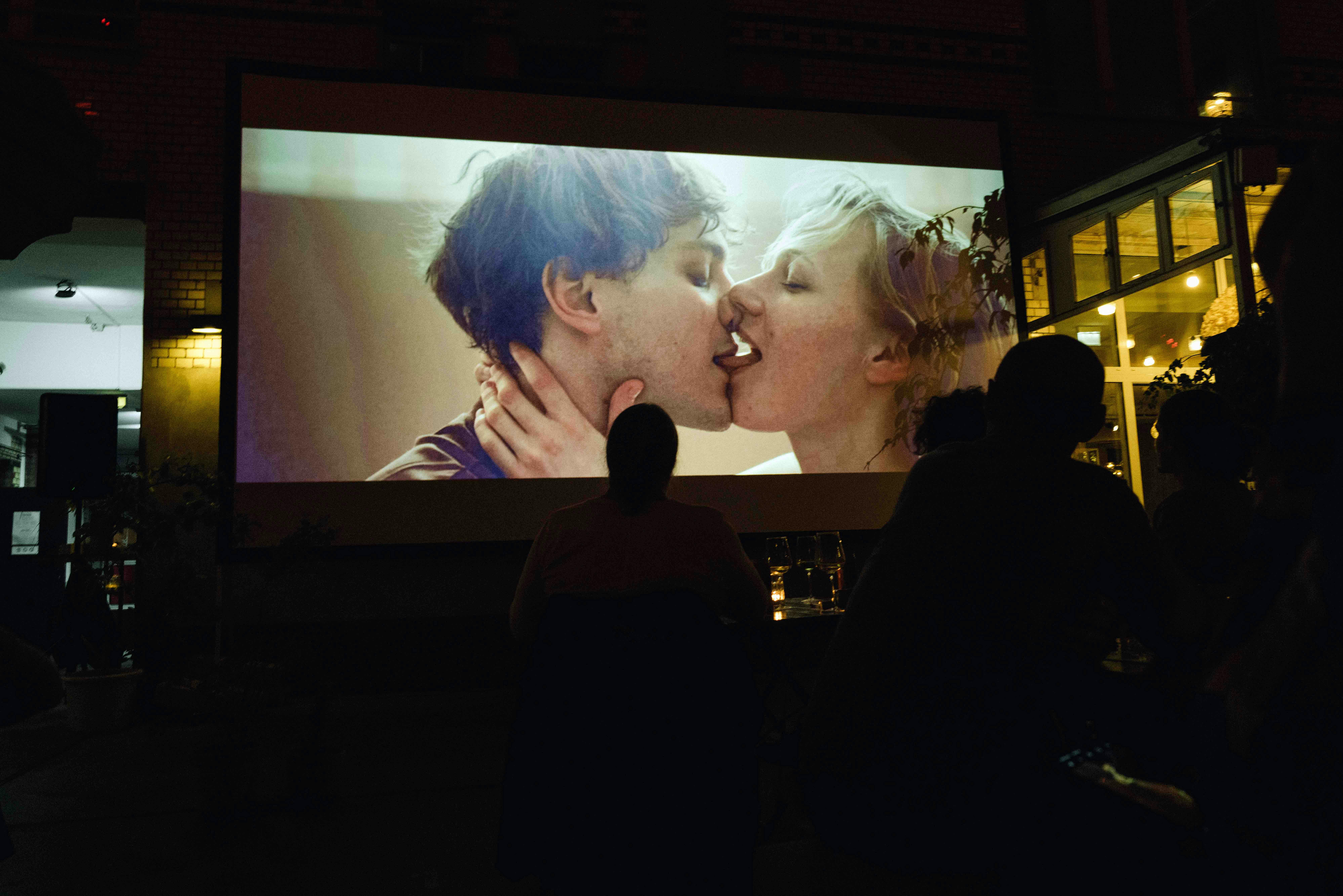 Arthouse für alle! Behind the Tree holt Programmkino zu euch nach Hause
