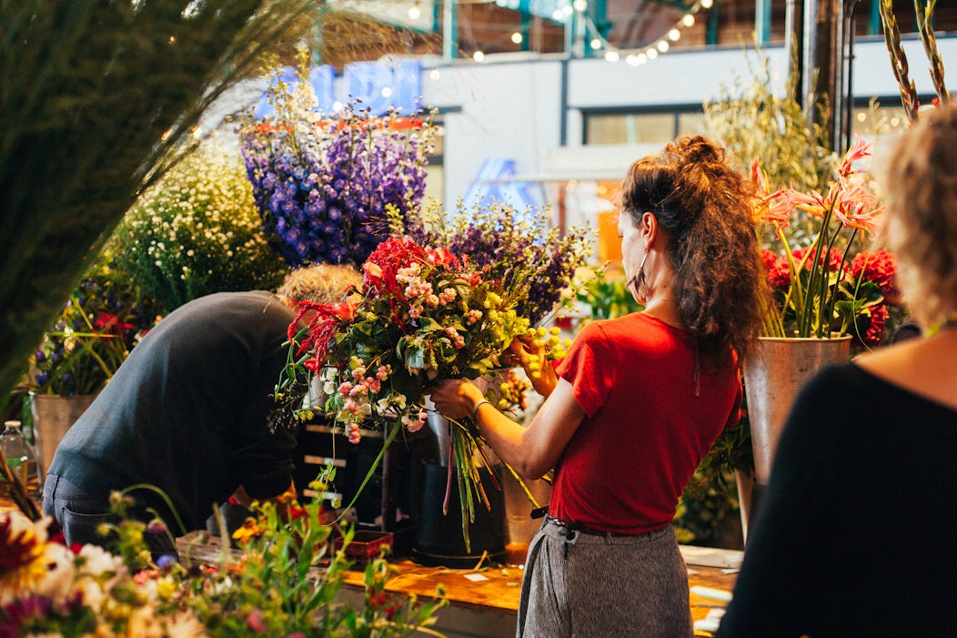 Bitte Alles Bio Aber Die Blumen Vom Discounter Beige