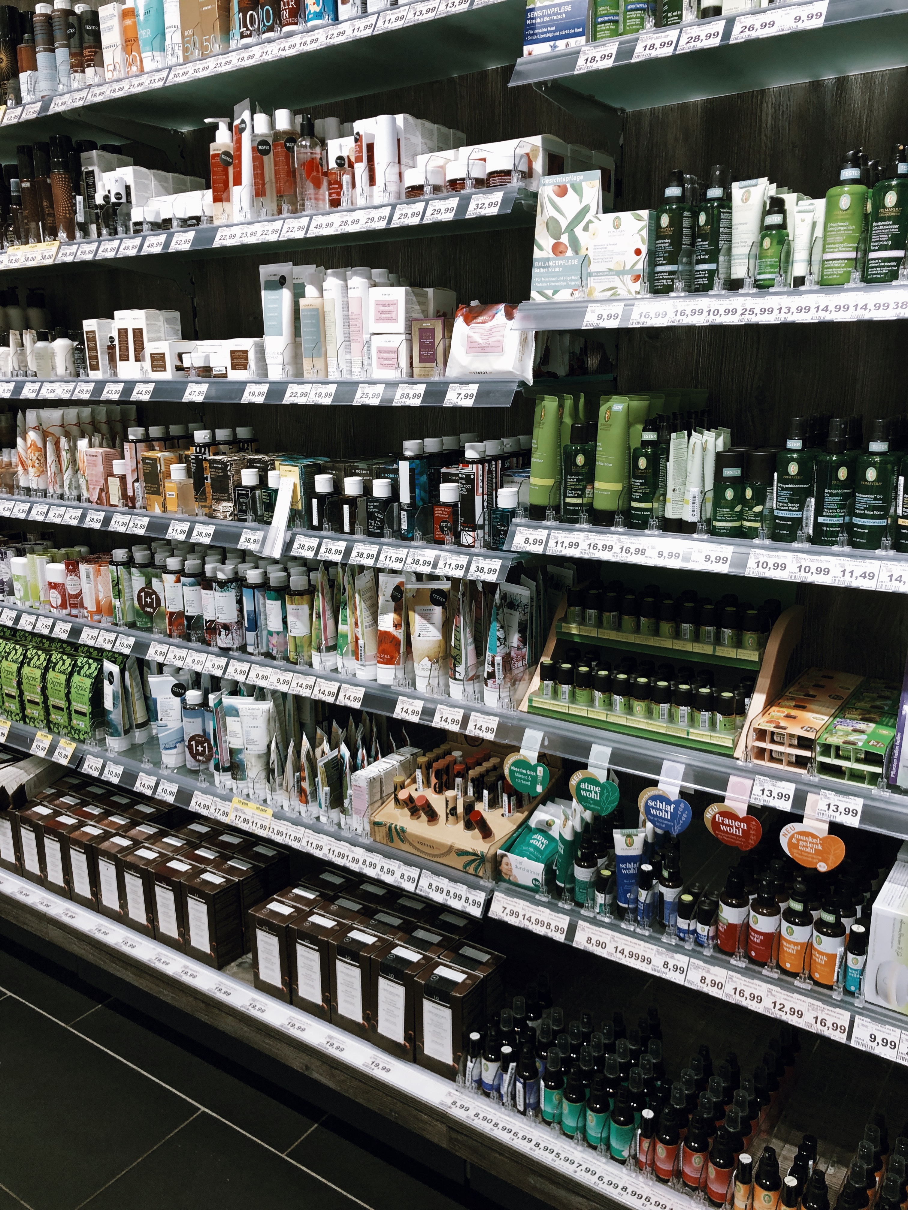 Naturkosmetik Fur Alle Lisas Nachhaltige Pflege Heroes Aus Der Drogerie Beige