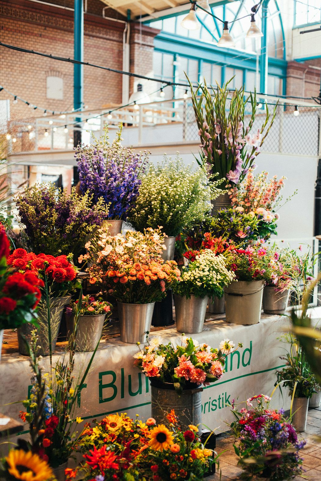 Bitte Alles Bio Aber Die Blumen Vom Discounter Beige