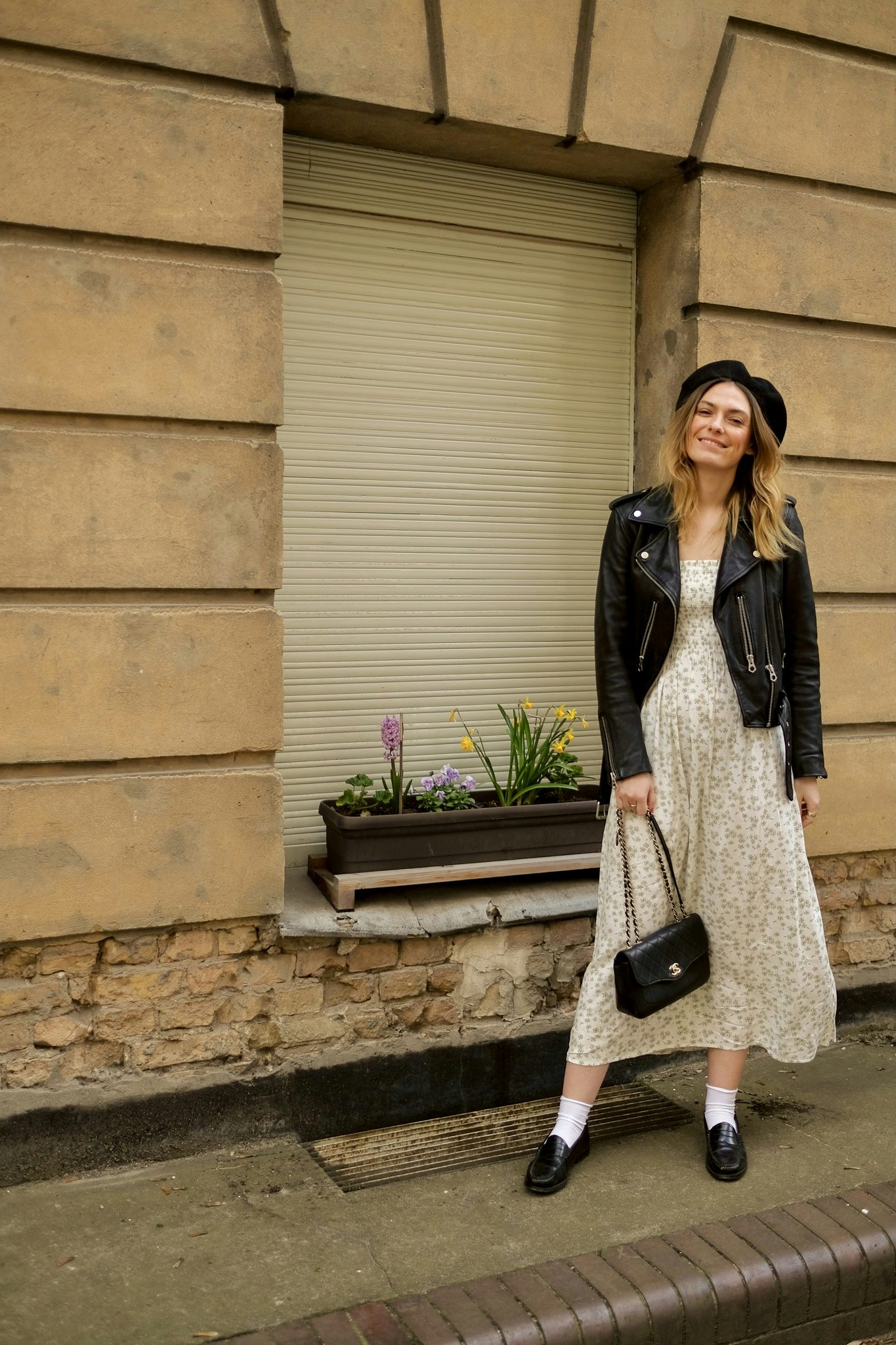 Mode-Fashion-Artikel-Essentials-Uebergangszeit-Fruehsommer-Outfit-Inspiration-Marie-Weisse-Socken