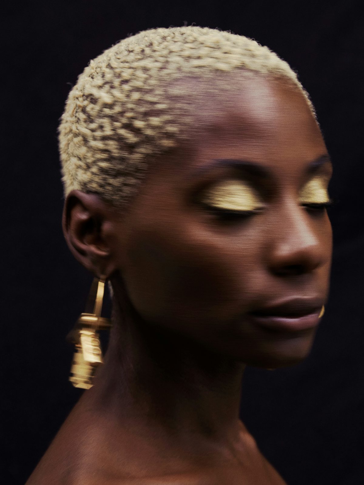 Das BeautyVerhör mit Jamal Musa — Beige