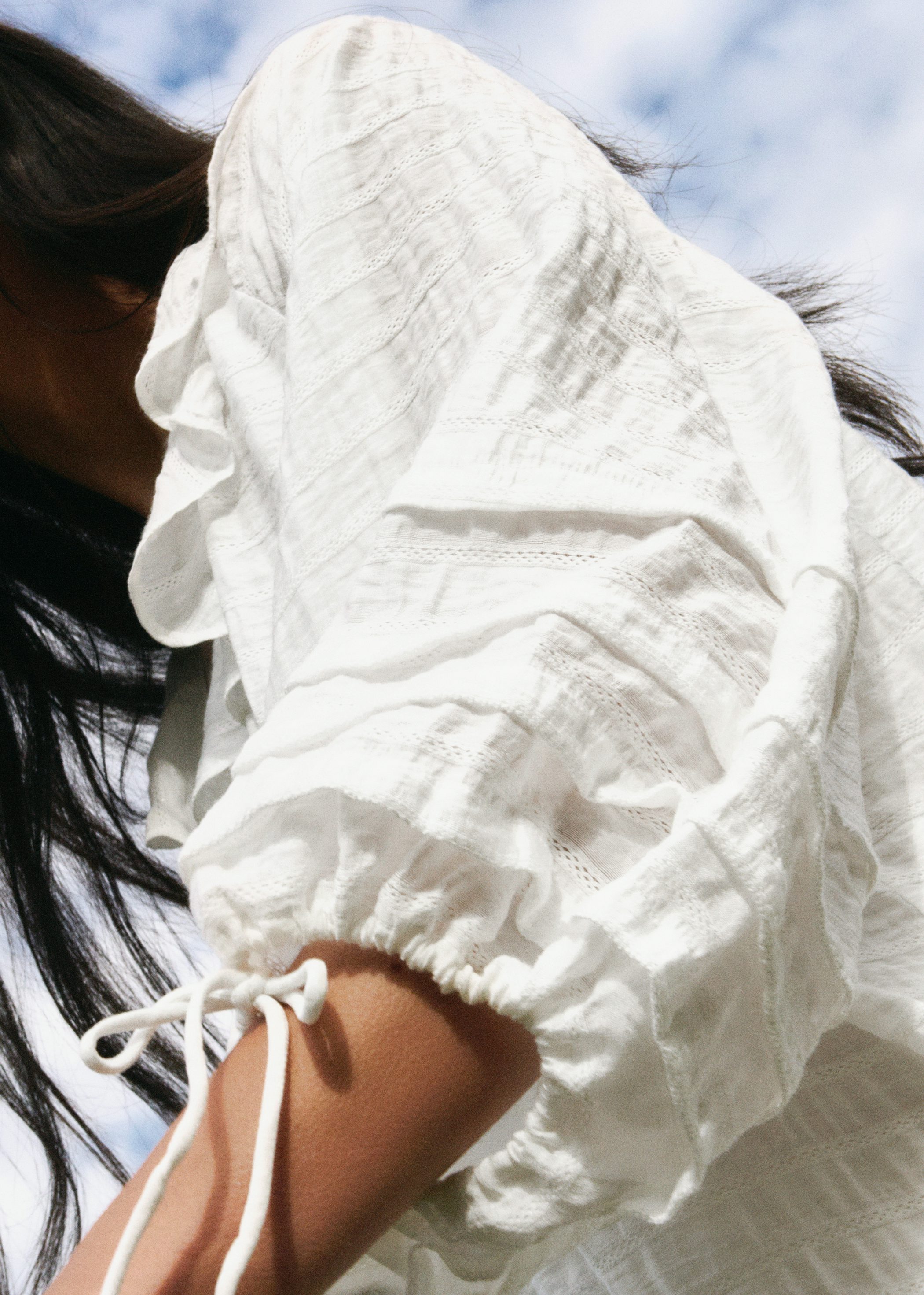 Beige-News-Feels-April-3-And-Other-Stories-Sustainable-Capsule-Collection-2020-4