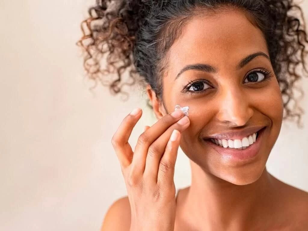 6 Hábitos diários que deixam a sua pele mais bonita e saudável