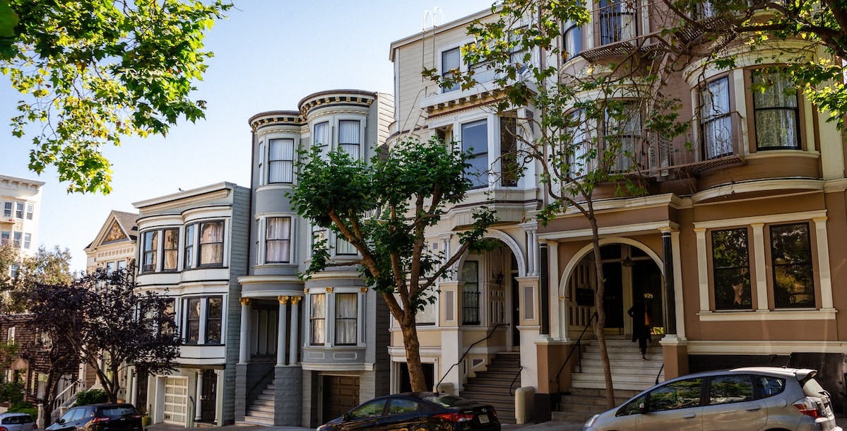 Row of Californian homes in the SF Bay Area, depicting property management in California