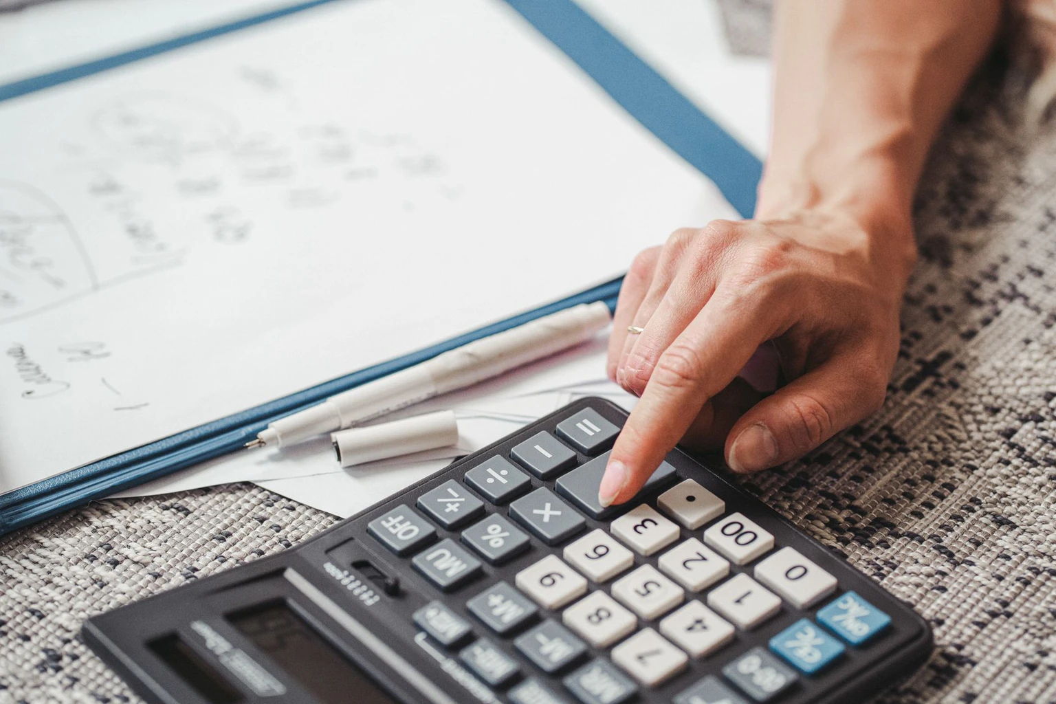 11 Best Tools to Analyze Rental Property Deals and Estimate Management Costs Before You Buy
