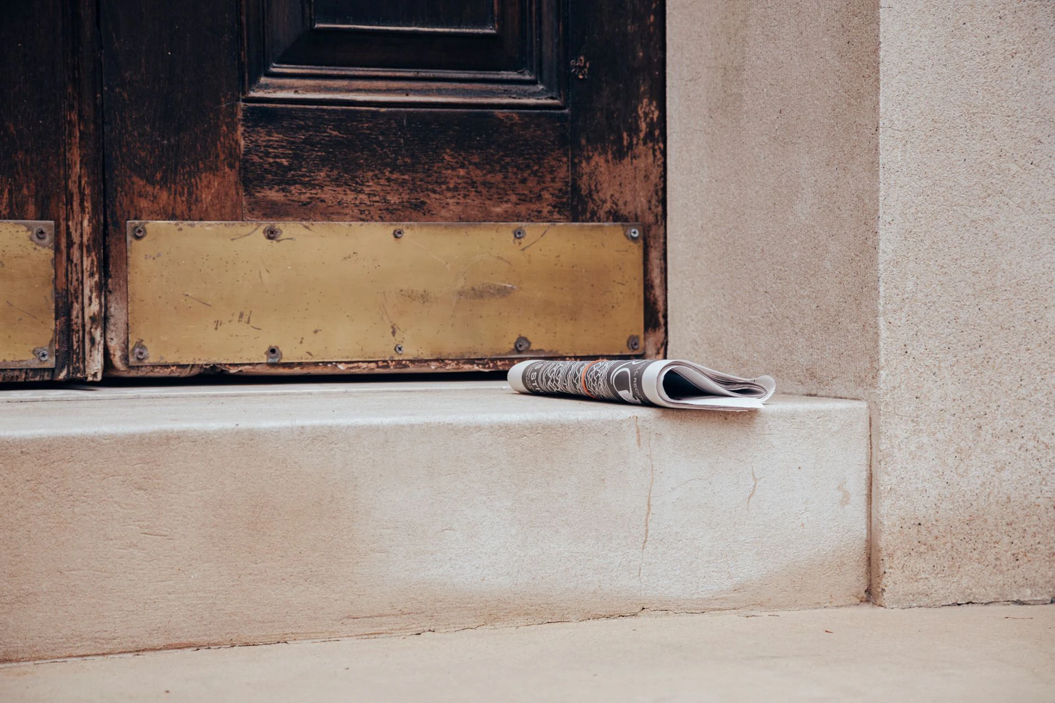What are the steps to evict a tenant for non-payment of rent?