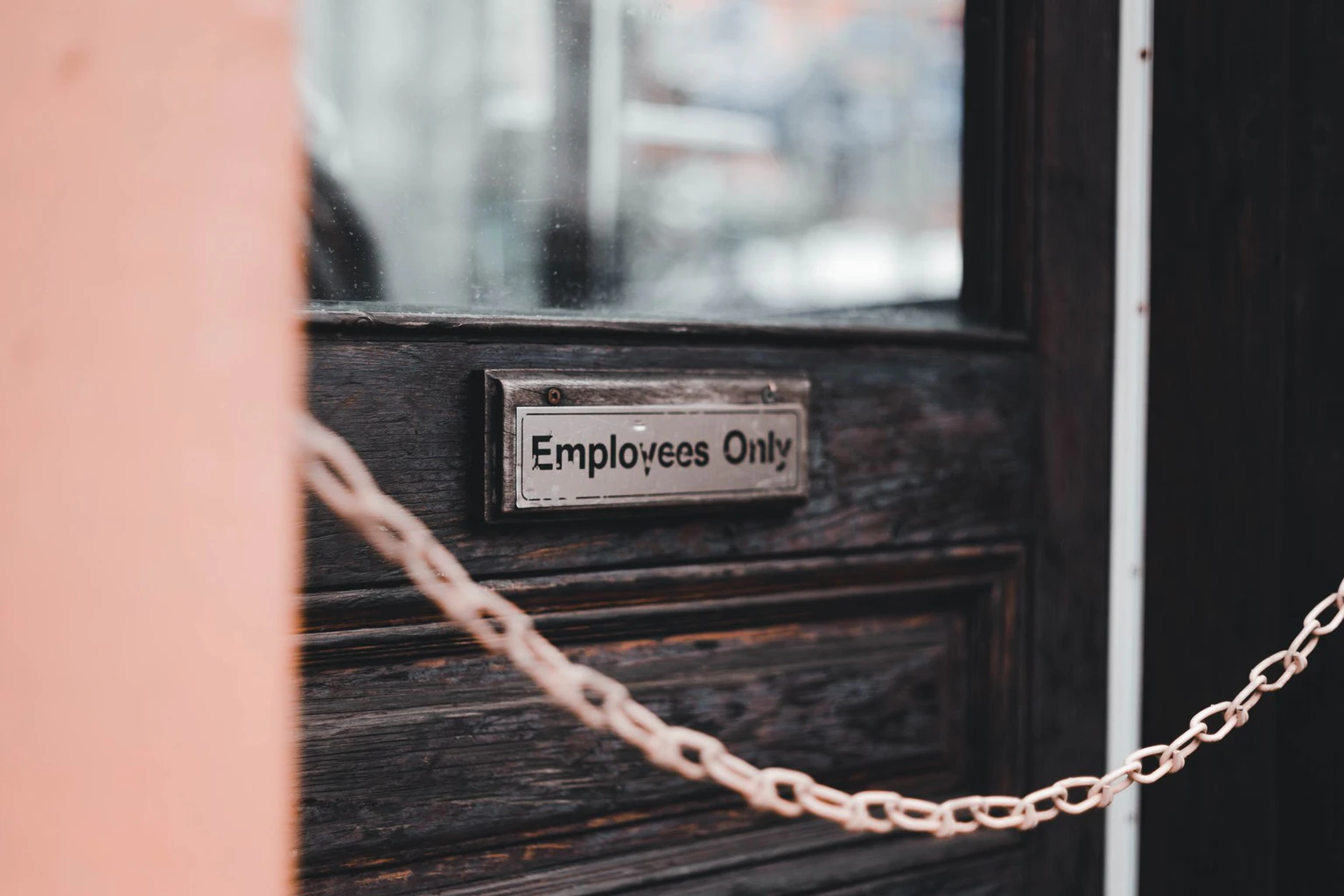How do I retain good tenants and avoid vacancies?