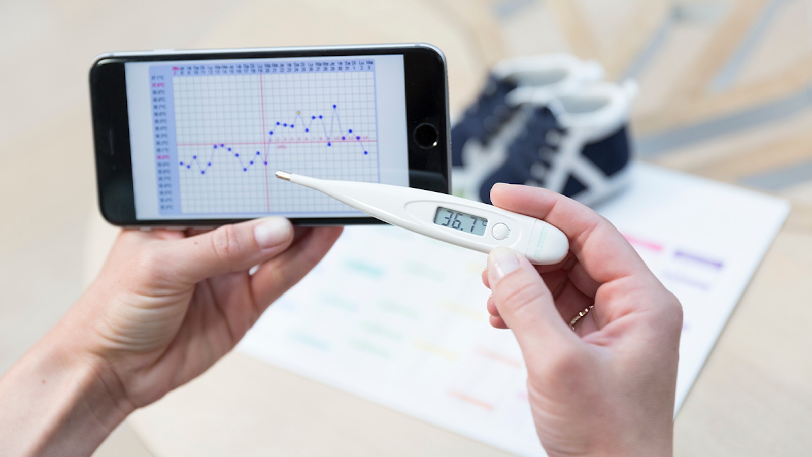 Tomber enceinte : avantages et limites de la courbe de température