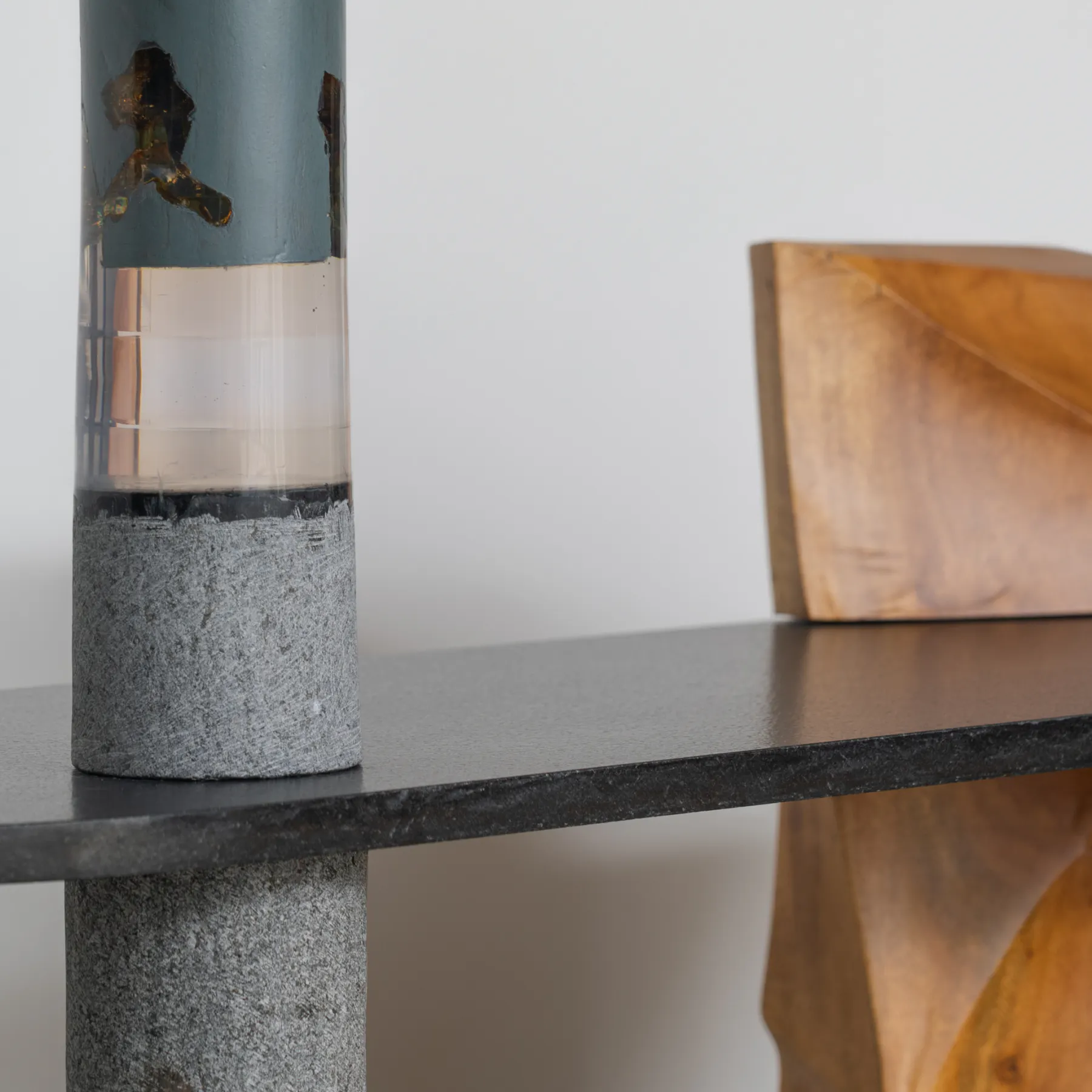 Pillar Console - View 3
